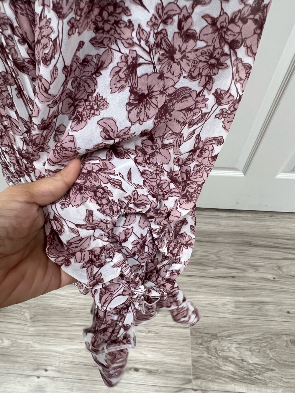 Ivy City Co Brynley Dress in Pink White Size L - Picture 6 of 11